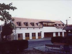Közösségi Tér