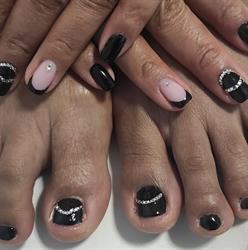 Nails and More (műköröm, gél-lakk, pedikűr, CALLUX)