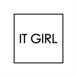 IT GIRL BOUTIQUE SHOWROOM