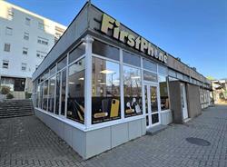 FirstPhone Komló