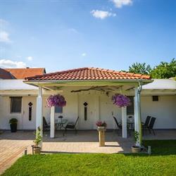 Tavasz Apartmanok