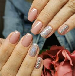 Happy Nails