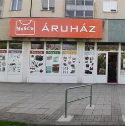 MO&CO áruház