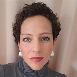 Dr H Szabó Orsolya ügyvéd