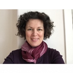 Tóth Zsuzsanna magyar tanár; Hangfejlesztés Centrum - beszédkészség-fejlesztés, beszéd technika
