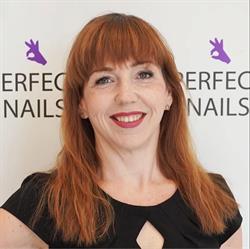 Eva Darabos Nail Artist