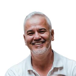 Mátyás János masszőr