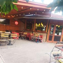 Élmény sport pub és pizzéria