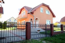 Barackvirág Apartmanok