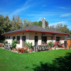 Zion57 Vendégház Balatonőszöd
