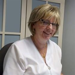 Dr. Csalló Mária szülész -nőgyógyász