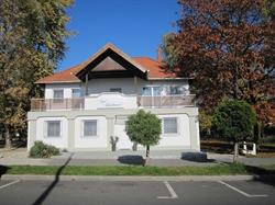 Liget Apartment's
