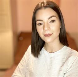 Kozmetikus - Krizia Cosmetic
