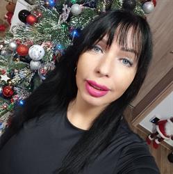 Viktória Golden Studio