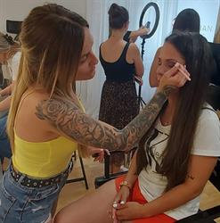 HAJnalka Hair & Makeup Fót