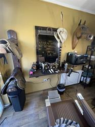 Horse head barber shop