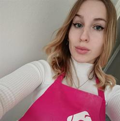 Tóth Zorka nails & beauty  (Zorka beauty bar)
