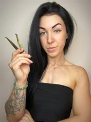 Golden Glow Beauty - Nagy Laura - szempilla és műköröm stylist