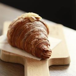 DÓZIS Fine Pastries & Specialty Coffee