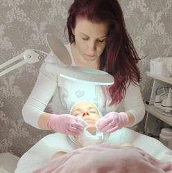Csilla Kozmetika & Beauty Makeup