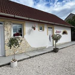 Leander Apartman Ostoros