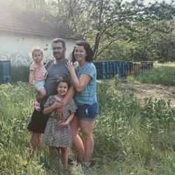 Kerékjártó Család méheséből