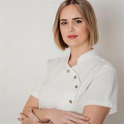 Kothencz Loretta Sminktetoválás