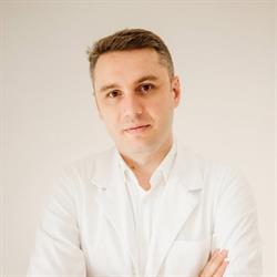 Dr. Szövérfi Zsolt gerincsebészeti rendelés