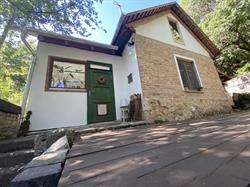 Rustic Cottage Buda house for rent