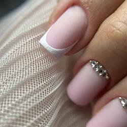 Blanche Acrylic Nails