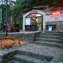 Taverna Pinceborozó És Étterem