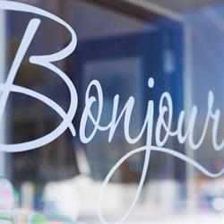 Un Bonjour Kft