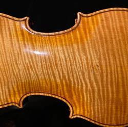 Paganini Music Kft., Ráczviolin.