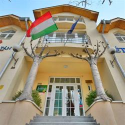 HOTEL PLATÁN DRINKBÁR