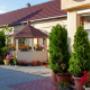 Betti motel udvar