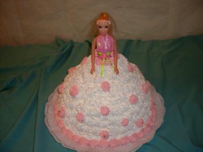 kis-csoki-torta-virágos