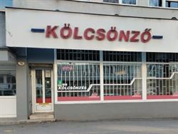 Kölcsönző