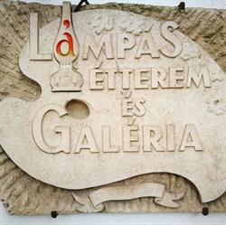 Lámpás Étterem És Galéria