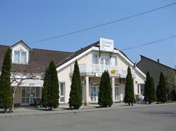 Lilaakác Panzió És Étterem - Pt-Gastro Kft.