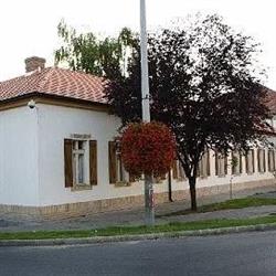Kisteleki Ede Városi Könyvtár