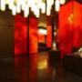 BUDDHA BAR HOTEL - világító üvegoszlopok