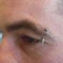 Szemöldök piercing