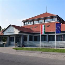Kiskunlacházi Petőfi Művelődési Központ És Könyvtár