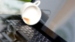 Mi a teendő, ha bármilyen folyadék ömlött a laptopjába?