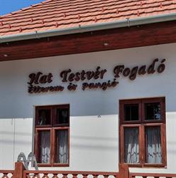 Hat Testvér Fogadó