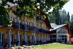 Dam Apartman & Wellness Hotel