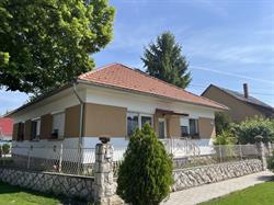 Cseresznyés Ház