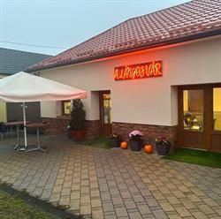 LÁNGOS VÁR