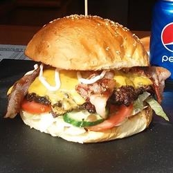 Caesar Pizzéria és hamburgerező