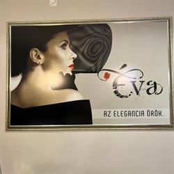 Éva Divatház